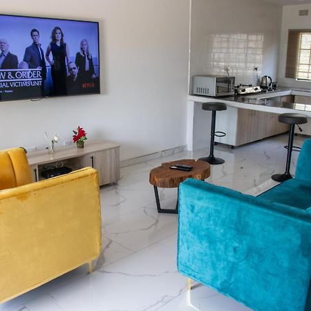 Lowin Suites-One-Bed Apartments Lusaka Exteriér fotografie
