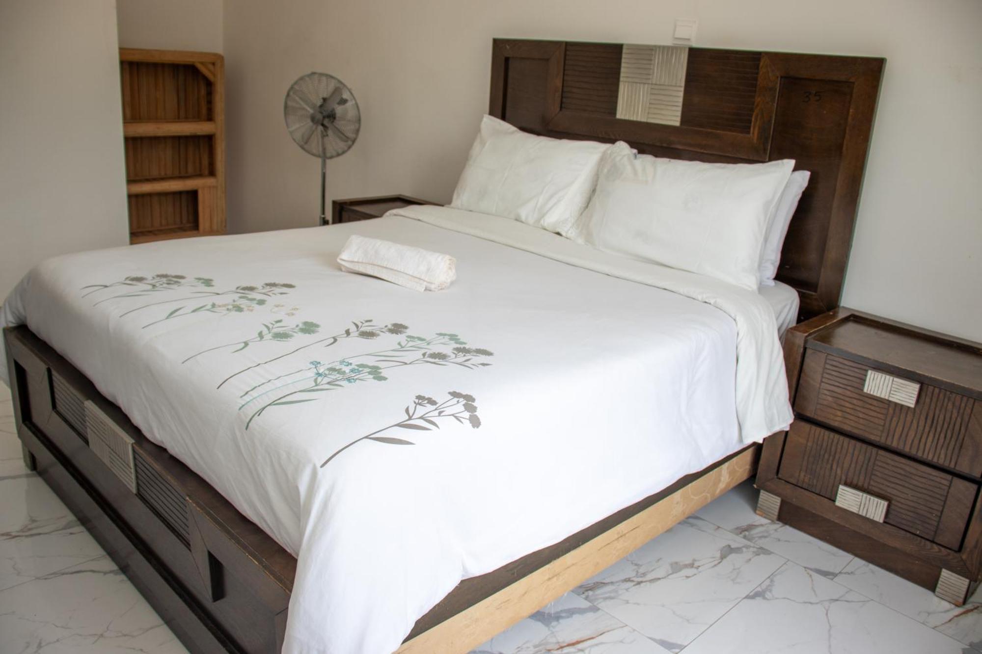 Lowin Suites-One-Bed Apartments Lusaka Exteriér fotografie